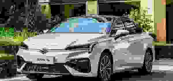 【教你怎么开纯电动汽车 新能源汽车的开车步骤有哪些】图3