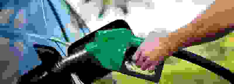 一个油箱三滴水什么标志 油箱灯下面有两排点