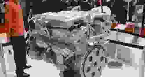 为什么汽车企业宁愿用别人的发动机也不自己研发发动机？