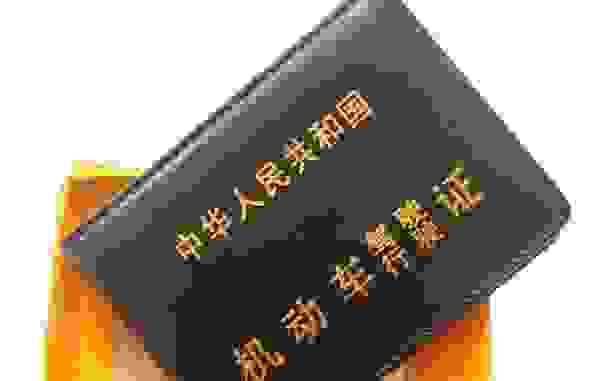 刚拿到行驶证，怎么样提高自己的行驶技术呢？