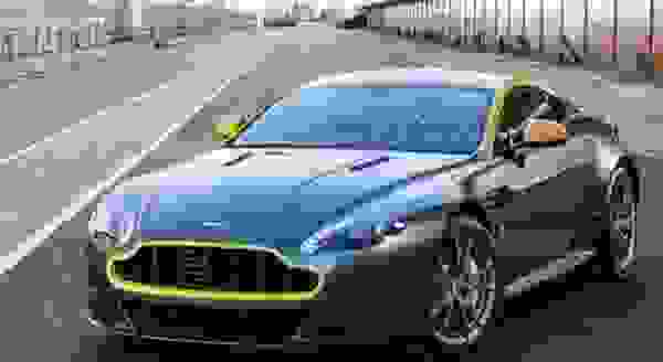 【老鹰展翅车标是什么车 类似鹰一样的标志的车】图4
