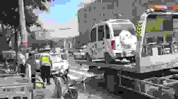 电动三轮车为什么允许生产销售，确不给上牌不让上路？
