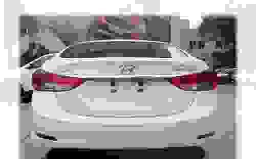 想买辆操控好的紧凑型车，标致308和起亚K3哪一个适合新手？