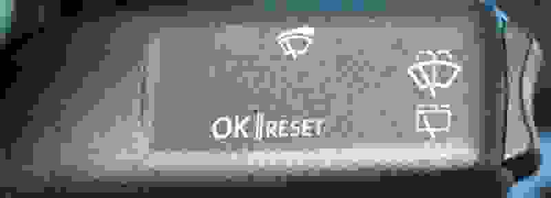 雨刮器上的reset怎么用 汽车ok/reset是什么意思